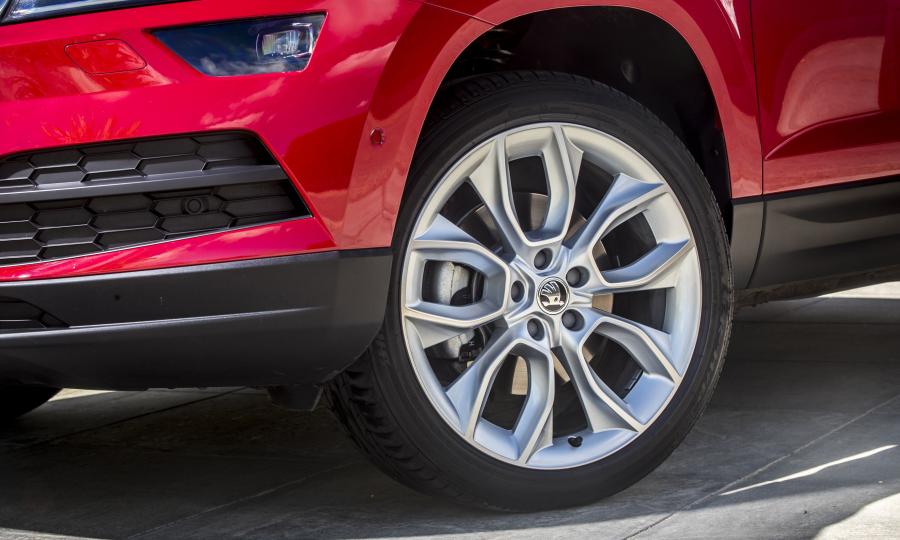 Колеса Skoda Karoq 4x4 2017 года  (UK) (фото 18 из 40)